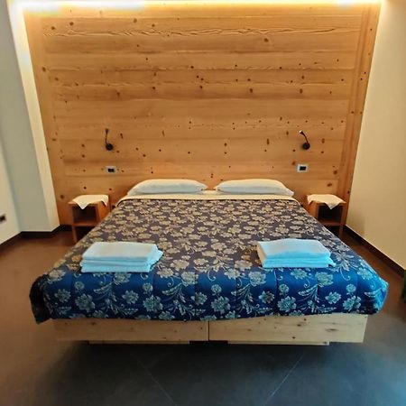 Chalet Allemand Oulx Exterior foto