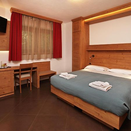 Chalet Allemand Oulx Exterior foto
