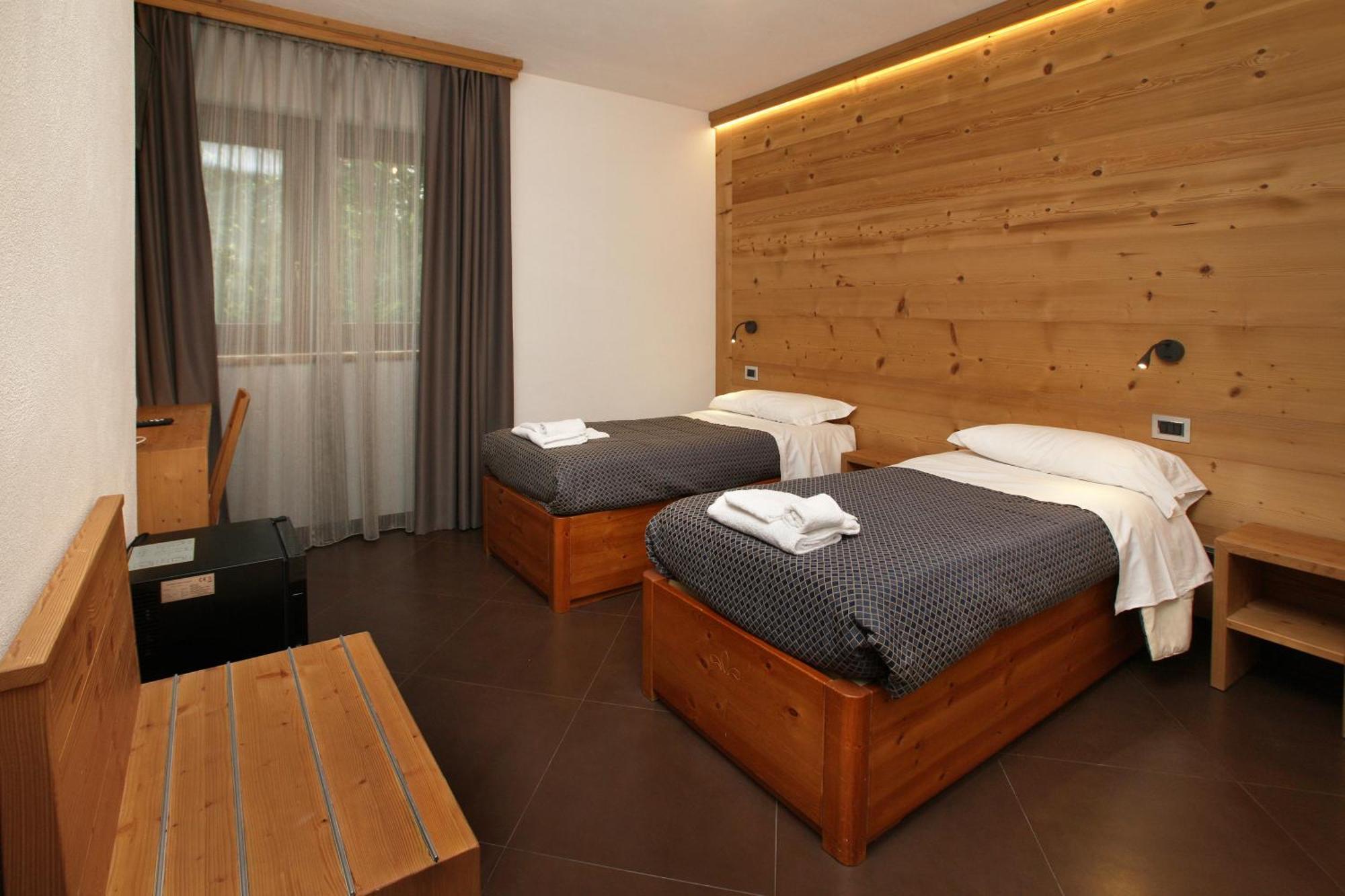 Chalet Allemand Oulx Exterior foto